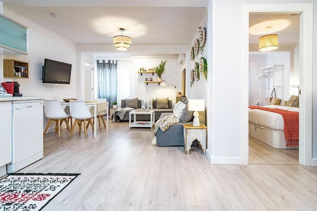 Casa Alcazavilla Malaga Apartment